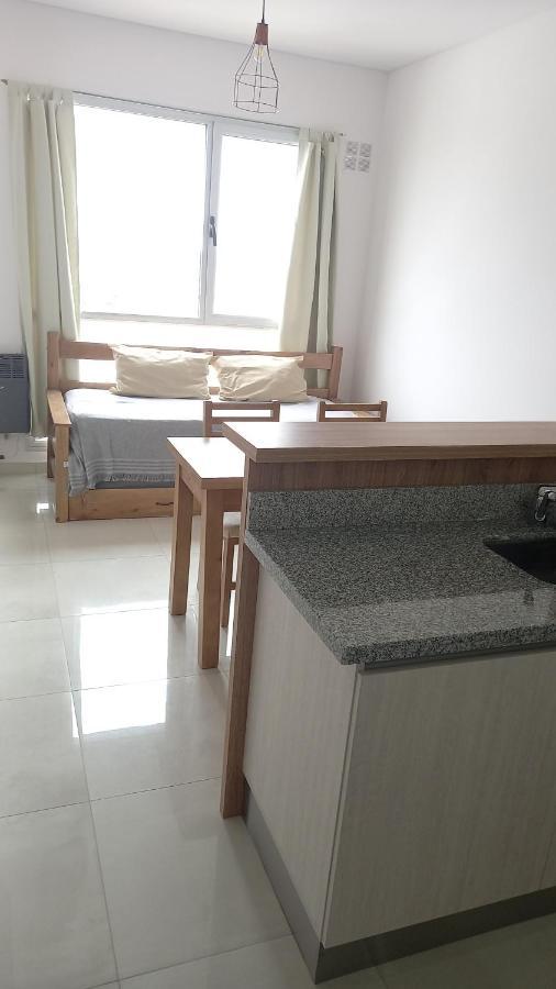 Centro Norte Ll A 400 Mts Del Centro Con Cochera Incluida Баия-Бланка Экстерьер фото